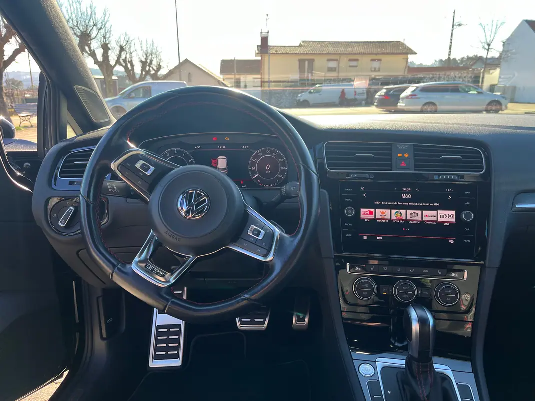 Volkswagen Golf 2019 - 27000 EUR, 97000 km - 97000km - foto 2 de 6
