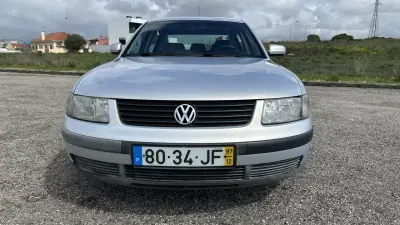 Volkswagen Passat 1997 - 1950 EUR, 208000 km - AUTO.MOTO.pt - 208000km - foto 3 de 12