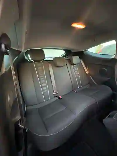 Renault Mégane Coupe 2012 — foto 5 de 6