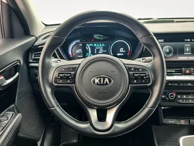 Kia e-Niro 2021 - 21900 EUR, 58000 km - AUTO.MOTO.pt - 58000km - foto 12 de 21
