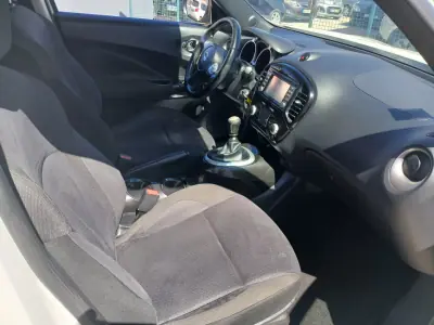 Nissan Juke 2013 - 9900 EUR, 175575 km - AUTO.MOTO.pt - 175575km - foto 23 de 27