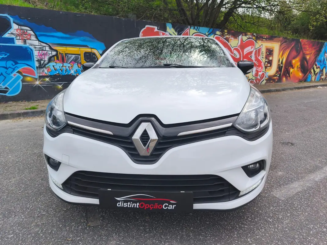 Renault Clio 2018 - 10950 EUR, 117726 km - AUTO.MOTO.pt - 117726km - foto 23 de 23