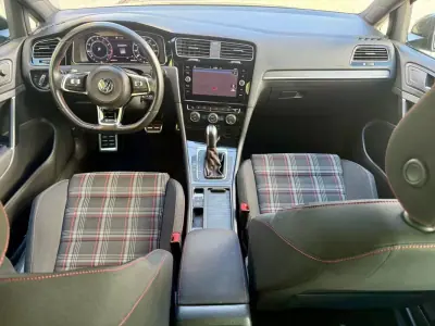 Volkswagen Golf 2019 - 26490 EUR, 113600 km - 113600km - foto 8 de 34