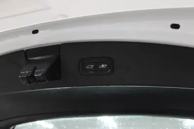 Polestar 2 2023 - 30900 EUR, 64282 km - AUTO.MOTO.pt - 64282km - foto 17 de 20