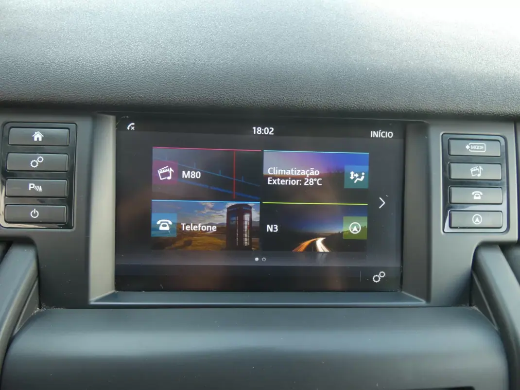 Land Rover Discovery Sport 2016 - 18750 EUR, 220000 km - AUTO.MOTO.pt - 220000km - foto 23 de 30