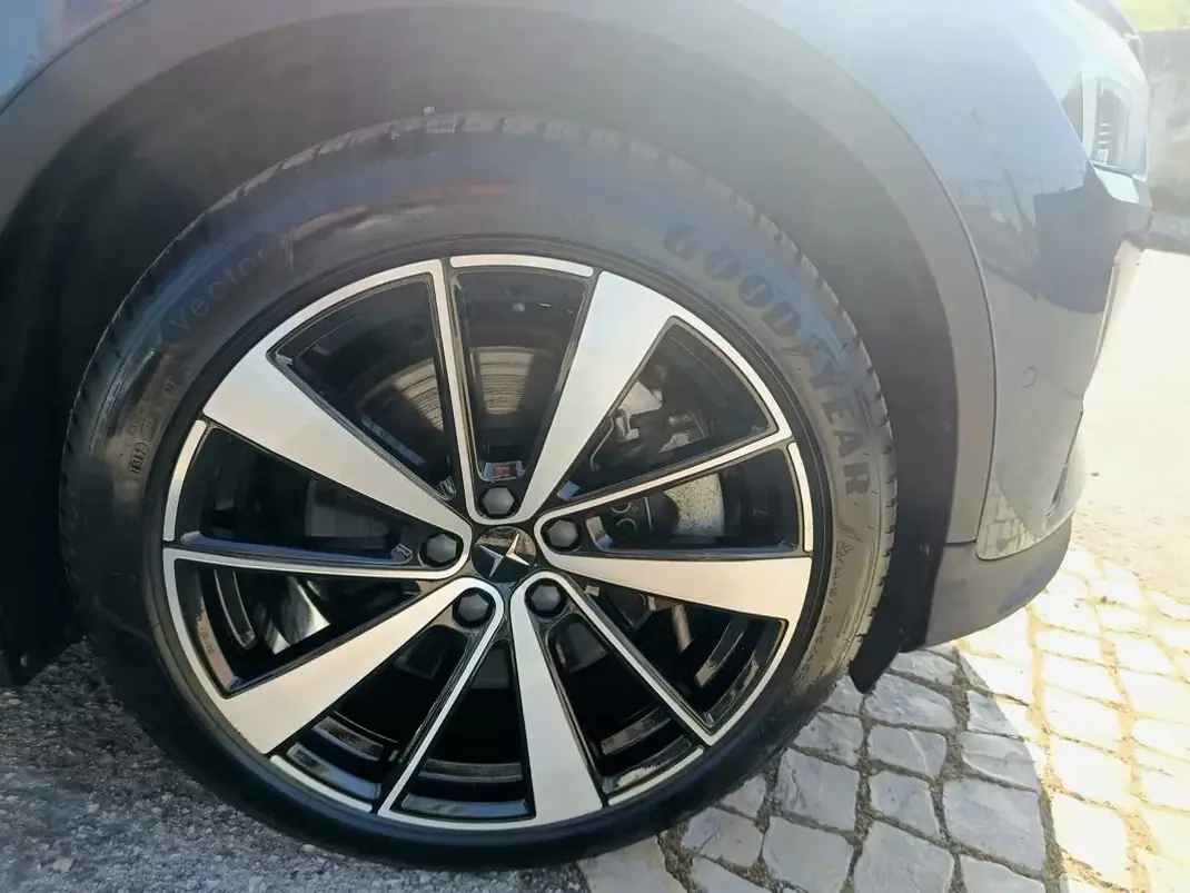 Polestar 2 2021 - 25500 EUR, 90000 km - AUTO.MOTO.pt - 90000km - foto 20 de 31