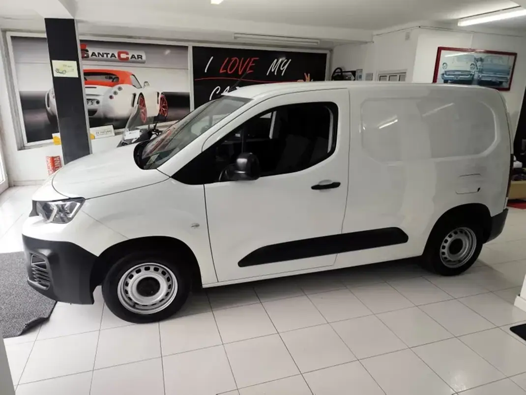 Peugeot Partner 1.6 HDI , 3 Lug. , Iva Dedutivel 2019 - 12480 EUR, 157000 km - AUTO.MOTO.pt - 157000km - foto 1 de 21