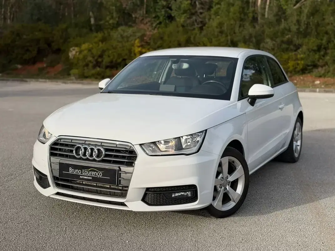 Audi A1 2017 - 12900 EUR, 164200 km - 164200km - foto 12 de 22