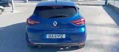 Renault Clio 2023 - 15000 EUR, 54000 km - AUTO.MOTO.pt - 54000km - foto 3 de 7