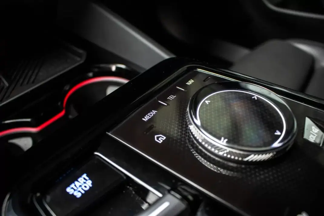 BMW i5 2023 - 74990 EUR, 17145 km - AUTO.MOTO.pt - 17145km - foto 31 de 60