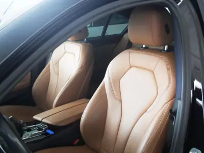 BMW 520 2017 - 26950 EUR, 80835 km - AUTO.MOTO.pt - 80835km - foto 22 de 38