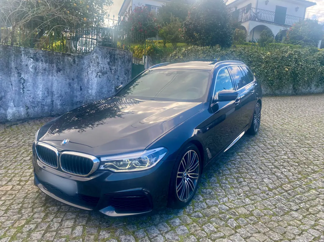 BMW 520 2019 - 26950 EUR, 268120 km - AUTO.MOTO.pt - 268120km - foto 10 de 18