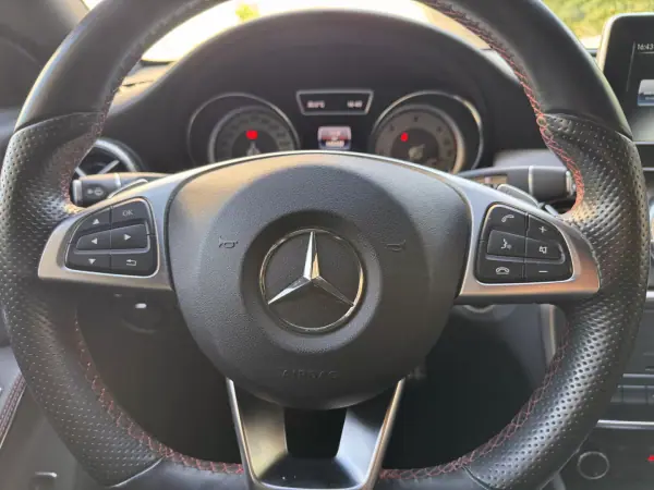 Mercedes-Benz CLA 180 2016 - 18900 EUR, 148405 km - AUTO.MOTO.pt - 148405km - foto 13 de 26