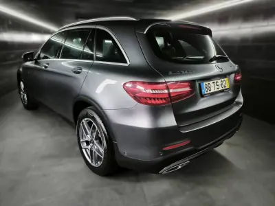 Mercedes-Benz GLC 250 2017 - 31950 EUR, 113000 km - AUTO.MOTO.pt - 113000km - foto 2 de 37