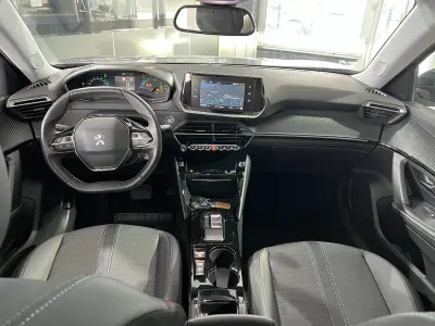 Peugeot e-2008 2022 - 21600 EUR, 30171 km - AUTO.MOTO.pt - 30171km - foto 10 de 24