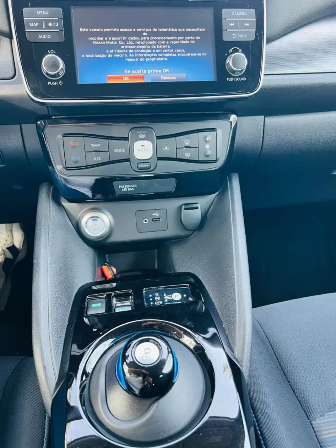 Nissan Leaf 2019 - 14750 EUR, 56425 km - AUTO.MOTO.pt - 56425km - foto 34 de 40