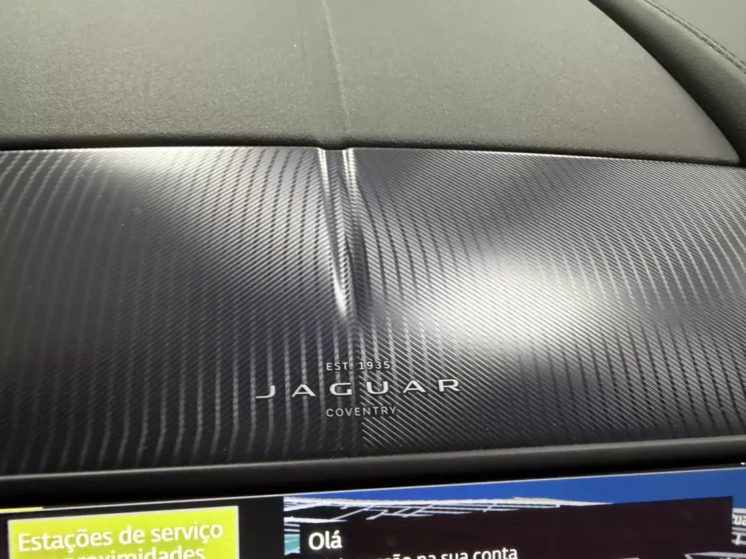 Jaguar F-Type 2021 - 60000 EUR, 42001 km - AUTO.MOTO.pt - 42001km - foto 43 de 56
