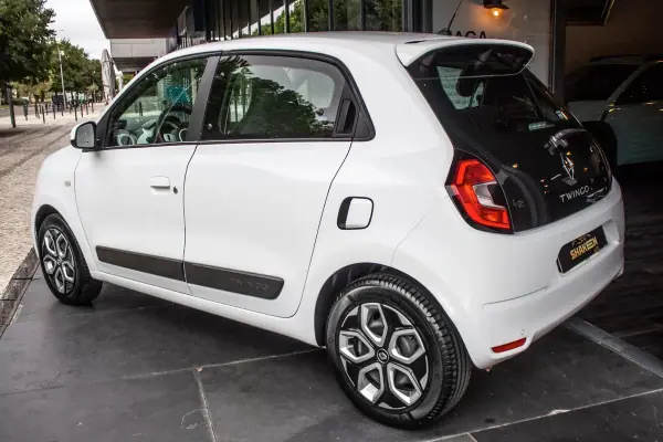 Renault Twingo 2019 — foto 3 de 31