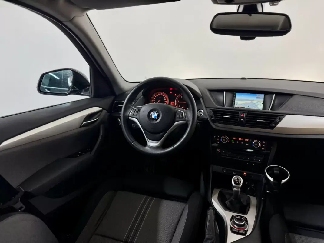 BMW X1 2014 - 15750 EUR, 96000 km - AUTO.MOTO.pt - 96000km - foto 31 de 58