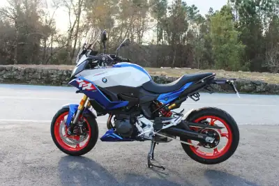 BMW F 900 XR 2025 - 15800 EUR, 100 km - AUTO.MOTO.pt - 100km - foto 15 de 24