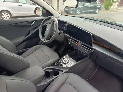 Kia Niro EV 2024 - 27990 EUR, 57400 km - AUTO.MOTO.pt - 57400km - foto 11 de 20