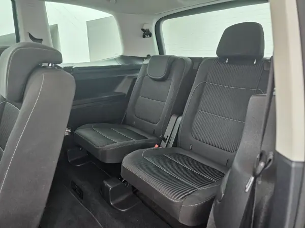 SEAT Alhambra 2011 - 12650 EUR, 216141 km - AUTO.MOTO.pt - 216141km - foto 20 de 51