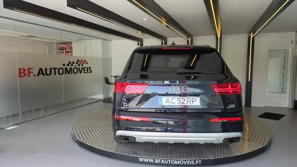 Audi Q7 2015 - 33900 EUR, 144656 km - AUTO.MOTO.pt - 144656km - foto 17 de 67