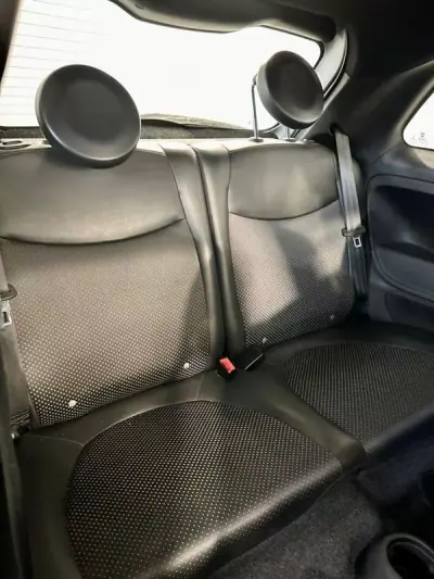 Fiat 500e 2015 - 10750 EUR, 89000 km - AUTO.MOTO.pt - 89000km - foto 21 de 26