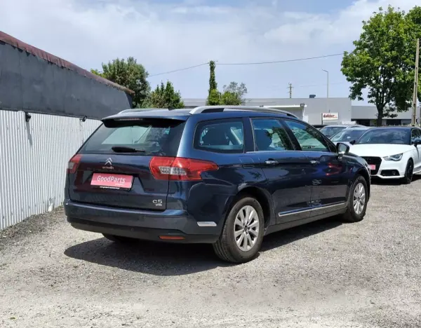 Citroën C5 Tourer 2013 - 6490 EUR, 287350 km - AUTO.MOTO.pt - 287350km - foto 8 de 31