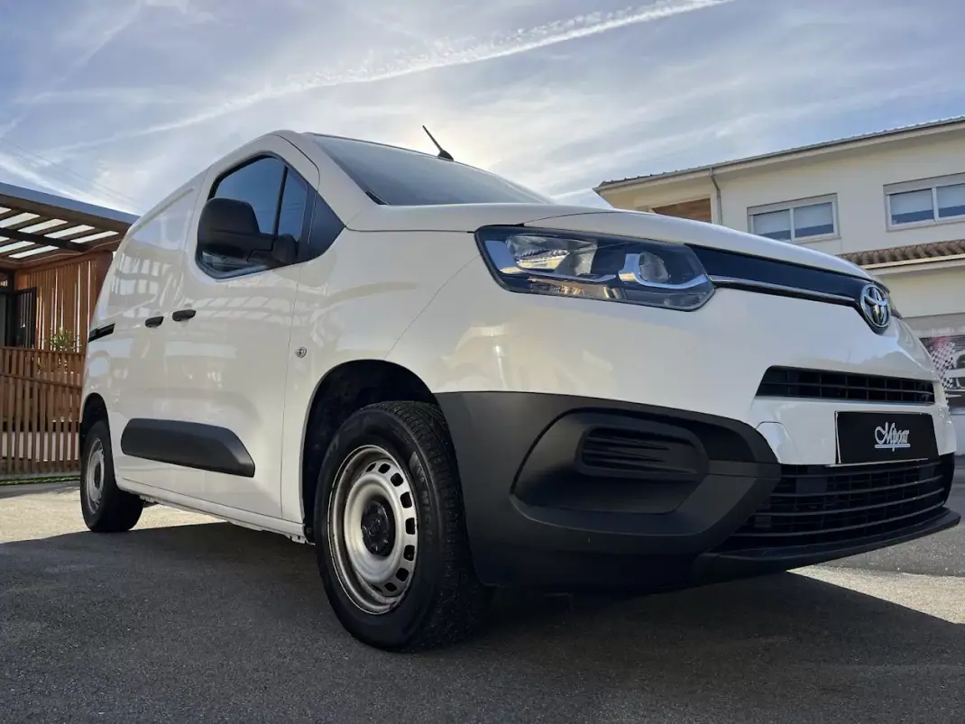 Toyota 2021 - 13950 EUR, 115000 km - AUTO.MOTO.pt - 115000km - foto 27 de 30