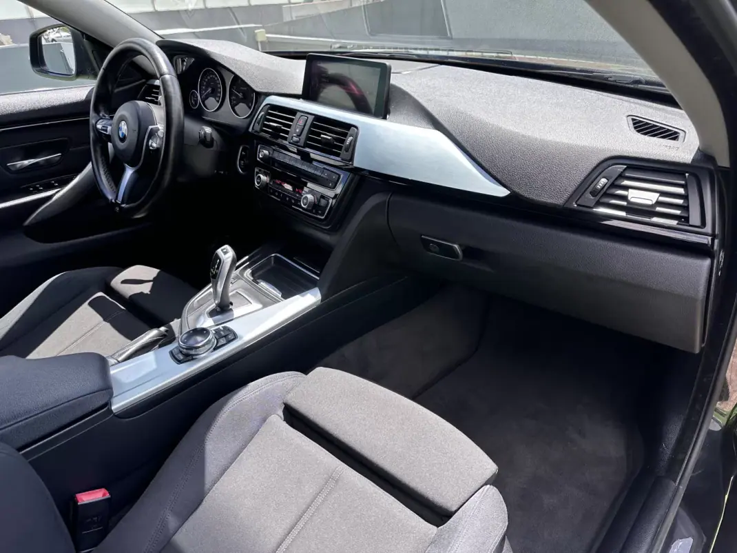 BMW 418 Gran Coupé 2014 - 17500 EUR, 220000 km - AUTO.MOTO.pt - 220000km - foto 41 de 63