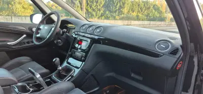 Ford S-Max 2010 - 13750 EUR, 245000 km - AUTO.MOTO.pt - 245000km - foto 16 de 22