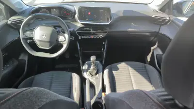 Peugeot 208 2023 - 14950 EUR, 58300 km - AUTO.MOTO.pt - 58300km - foto 7 de 8