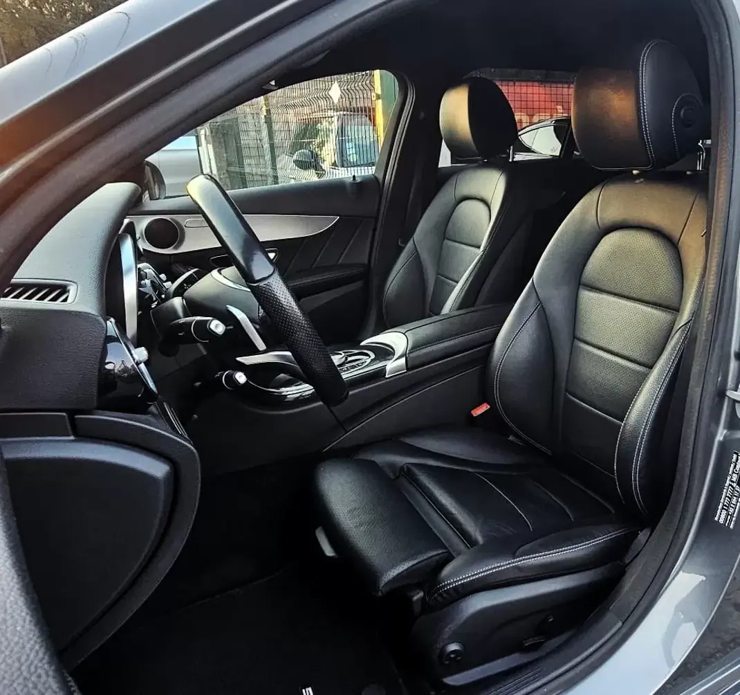 Mercedes-Benz C 220 2017 - 26500 EUR, 126000 km - AUTO.MOTO.pt - 126000km - foto 28 de 32