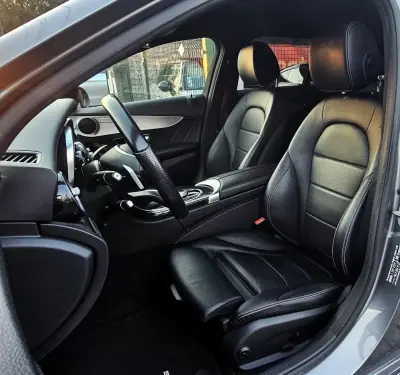 Mercedes-Benz C 220 2017 - 26500 EUR, 126000 km - AUTO.MOTO.pt - 126000km - foto 28 de 32