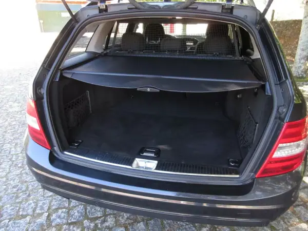 Mercedes-Benz C 180 2012 - 13490 EUR, 240000 km - AUTO.MOTO.pt - 240000km - foto 21 de 47
