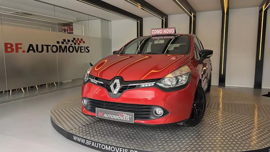 Renault Clio 2014 - 7900 EUR, 194340 km - AUTO.MOTO.pt - 194340km - foto 1 de 47