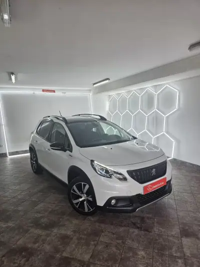 Peugeot 2008 2019 - 12850 EUR, 138694 km - AUTO.MOTO.pt - 138694km - foto 6 de 35
