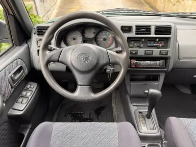 Toyota RAV4 1999 - 7900 EUR, 148900 km - AUTO.MOTO.pt - 148900km - foto 9 de 21