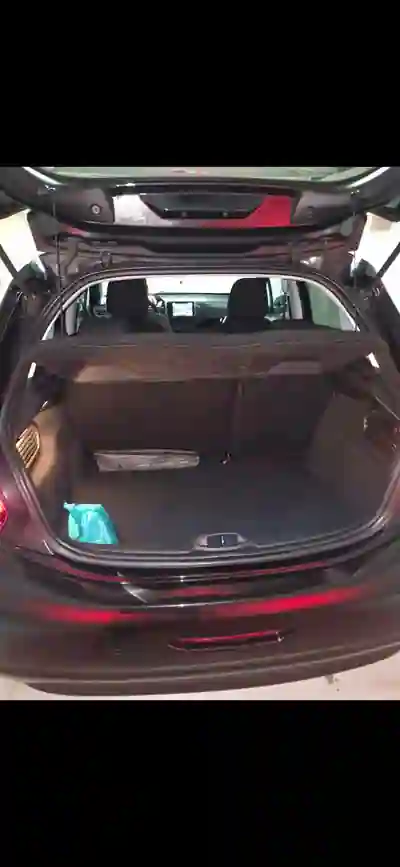 Peugeot 208 2017 - 8500 EUR, 99457 km - 99457km - foto 6 de 8