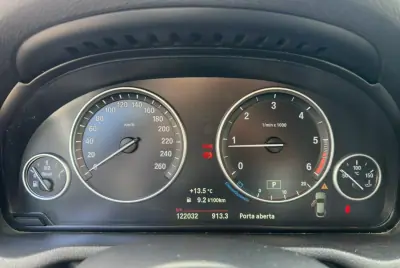 BMW X4 2016 - 35000 EUR, 121889 km - AUTO.MOTO.pt - 121889km - foto 12 de 24