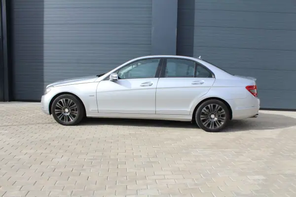 Mercedes-Benz C 250 2008 - 12990 EUR, 241176 km - AUTO.MOTO.pt - 241176km - foto 3 de 18