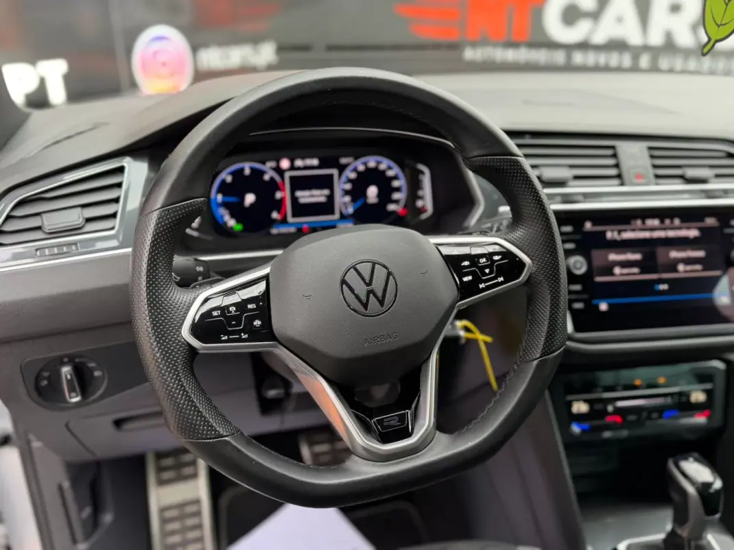 Volkswagen Tiguan 2022 - 33900 EUR, 71516 km - AUTO.MOTO.pt - 71516km - foto 4 de 21