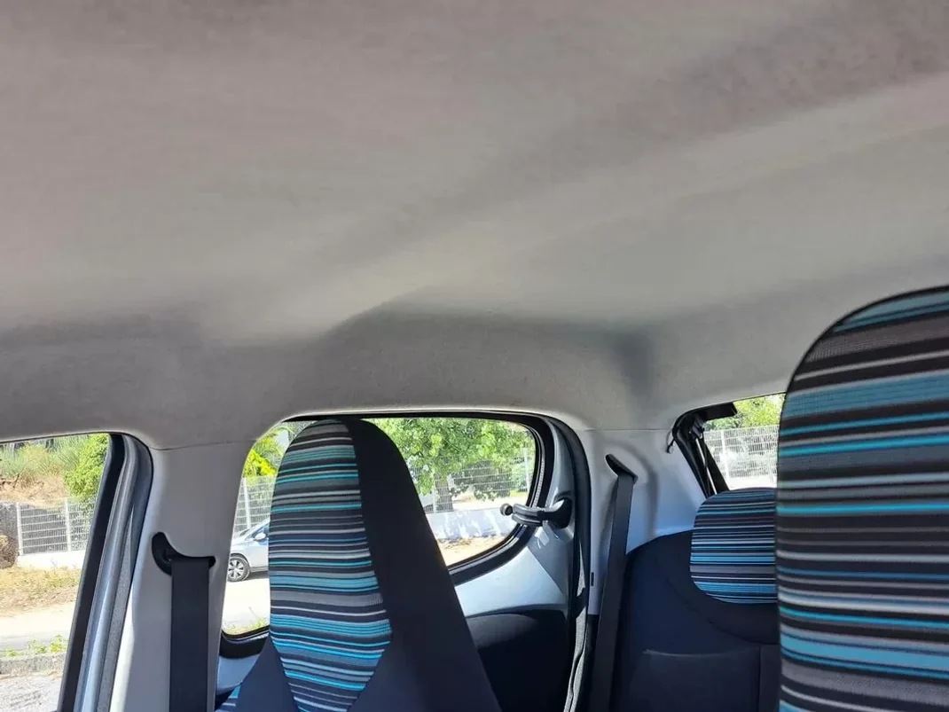 Citroën C1 2018 - 9500 EUR, 80000 km - AUTO.MOTO.pt - 80000km - foto 38 de 39
