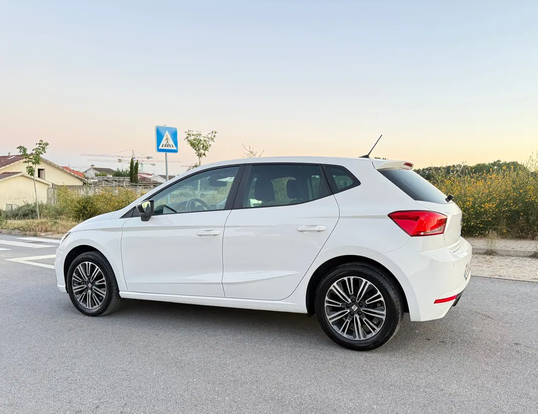 SEAT Ibiza 2022 - 13900 EUR, 48000 km - 48000km - foto 5 de 9
