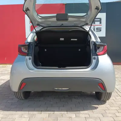 Toyota Yaris 2021 - 17490 EUR, 28569 km - AUTO.MOTO.pt - 28569km - foto 15 de 19