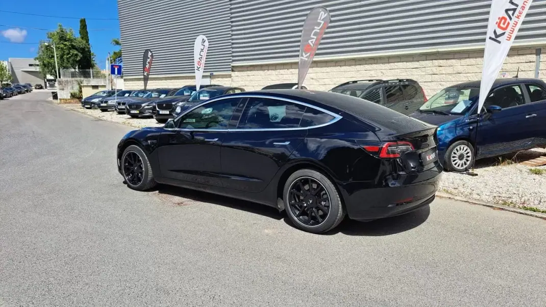 Tesla Model 3 2019 - 22500 EUR, 113000 km - 113000km - foto 5 de 53