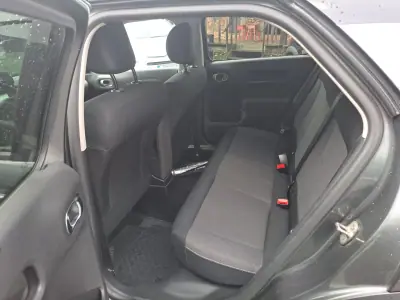 Citroën C4 Cactus 2015 - 7950 EUR, 177721 km - AUTO.MOTO.pt - 177721km - foto 4 de 17