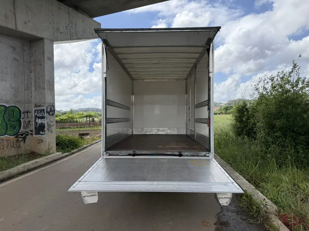 Mitsubishi 2019 - 27600 EUR, 144000 km - AUTO.MOTO.pt - 144000km - foto 8 de 25