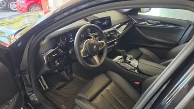 BMW 530 2019 - 24900 EUR, 108622 km - foto 6 de 61